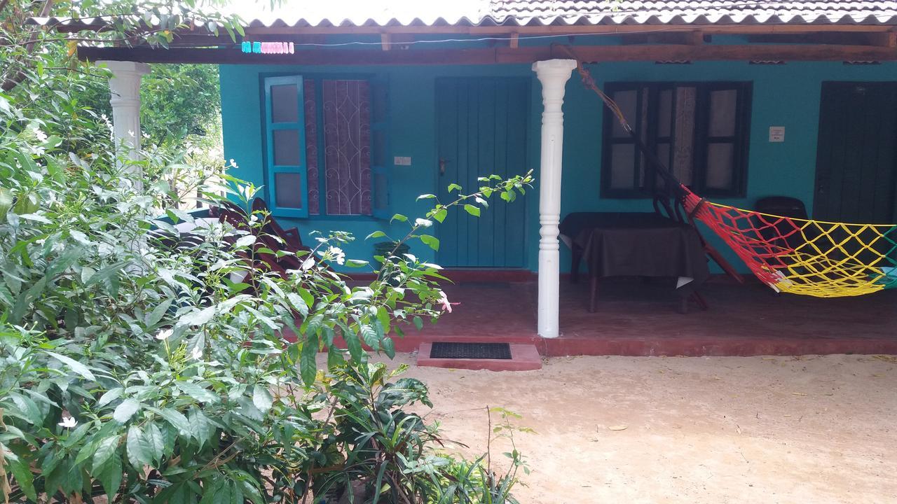 Theepan'S Home Nilaveli Exterior foto
