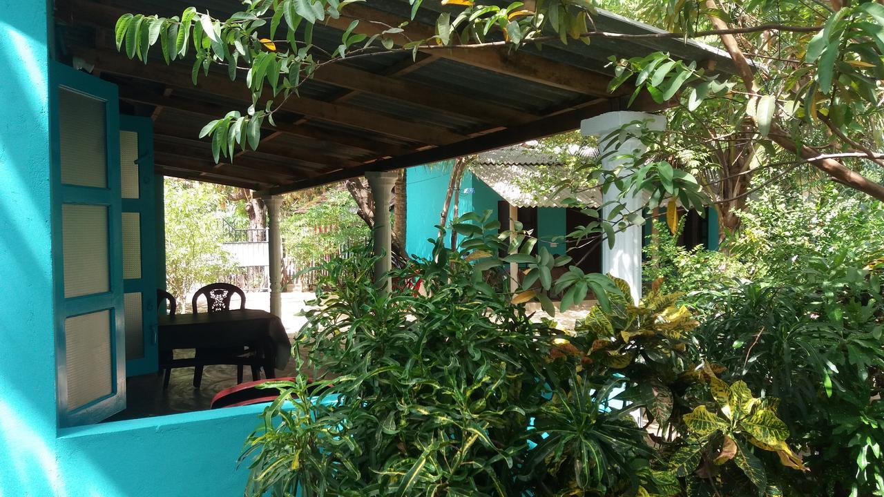 Theepan'S Home Nilaveli Exterior foto